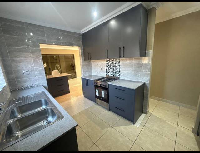 3 BEDROOM HOUSE FOR SALE IN BIRCH ACRES